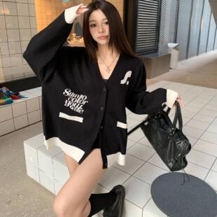 SYMOCOLOR慵懒风休闲宽松字母提花拼色针织毛衣纽扣开衫V领外套