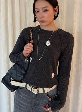 WAITMORE 2026春季设计感手工花朵长袖T恤女复古独特内搭上衣5096