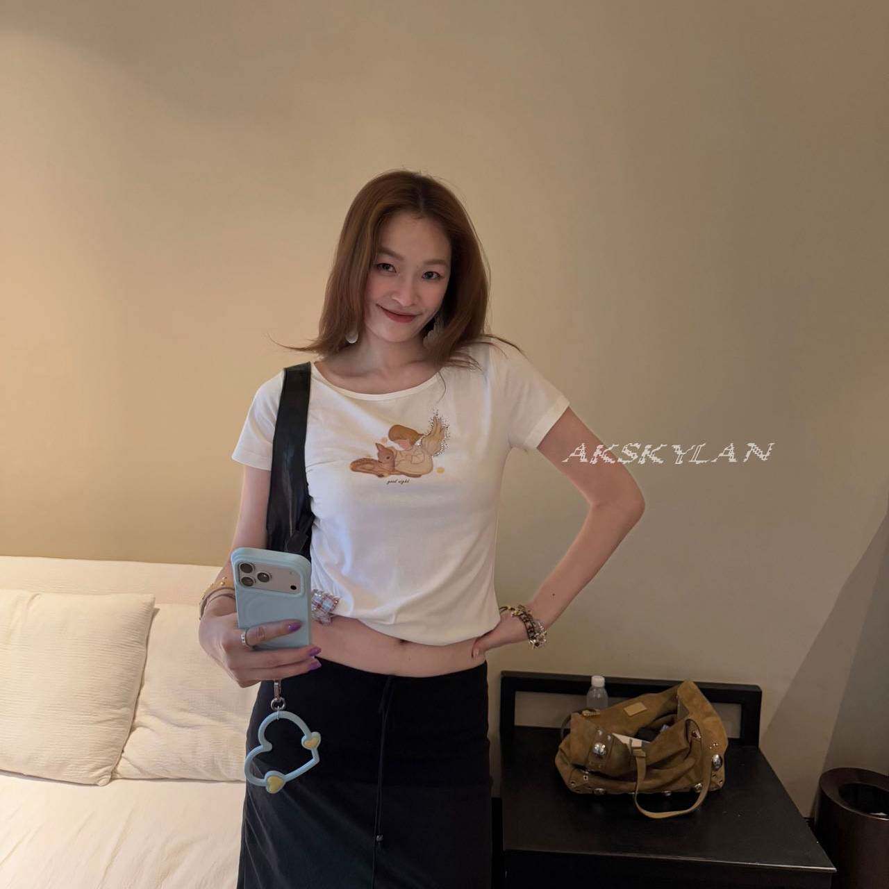 AK skylan 夏季趣味小鹿印花短袖T恤女修身显瘦圆领休闲上衣85908