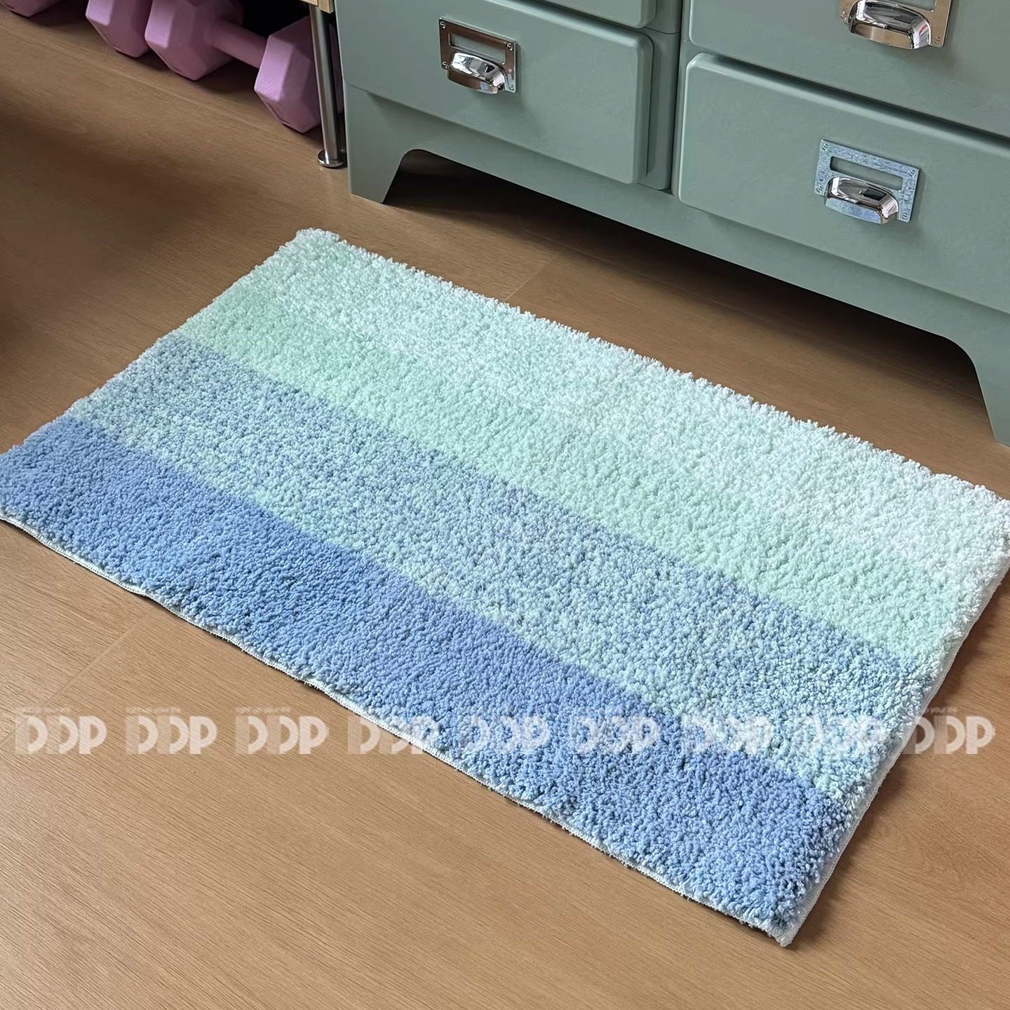DDP重工包豪斯渐变海蓝绿卧室床边簇绒地毯浴室衣帽间家用咖啡店