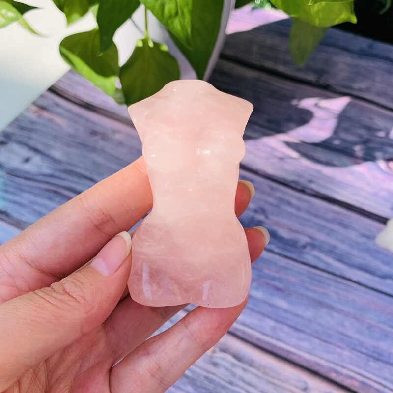 直供 男模女模天然水晶多种材质原石雕刻件水晶摆件 跨境