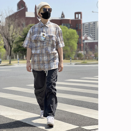 薄款冲锋裤男宽松直筒防水速干裤休闲弯刀裤松紧腰抽绳运动伞兵裤