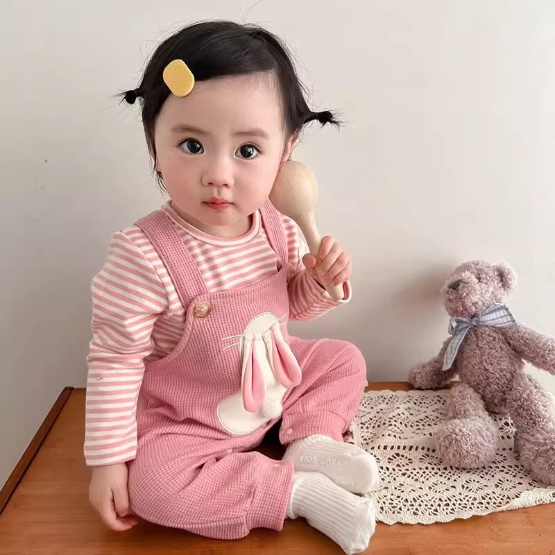 婴儿衣服新生女宝宝秋装连体背带裤公主超萌两件套装网红外出春秋
