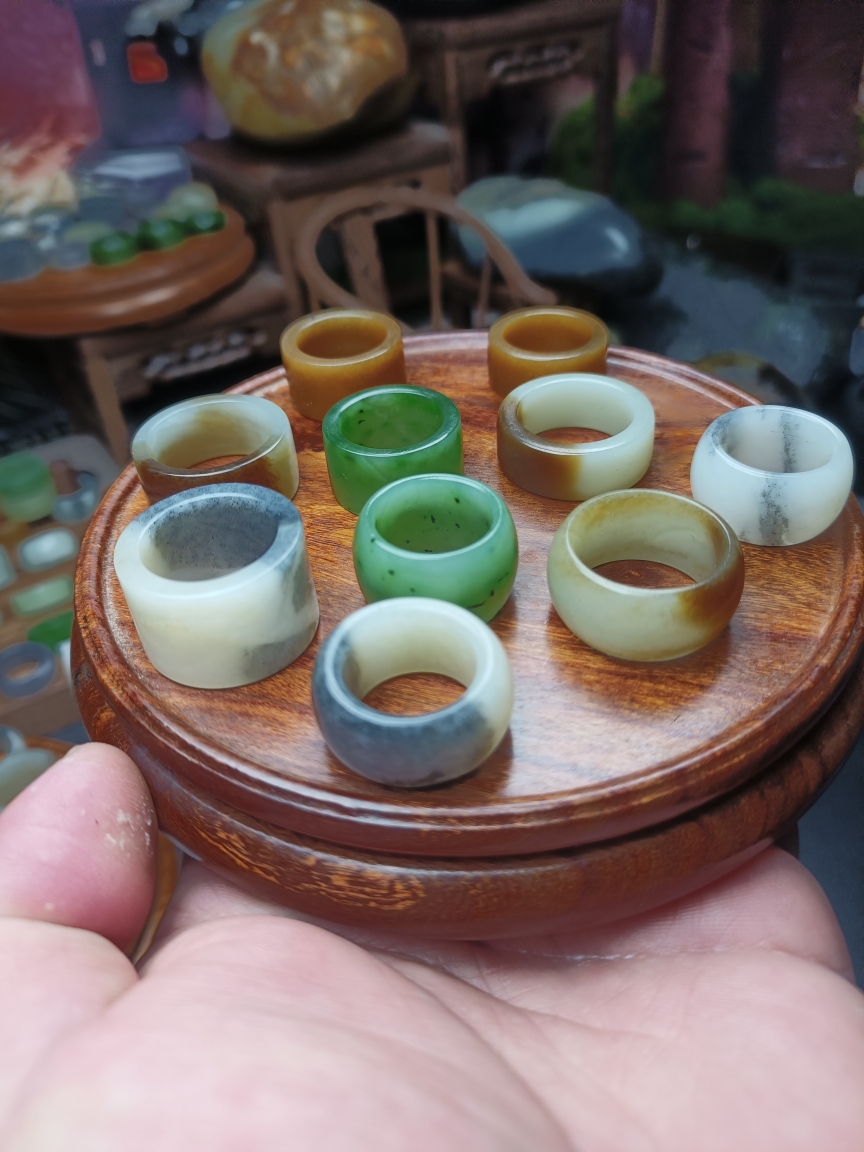 和田玉戒圈,精品多多,颜色种类丰富