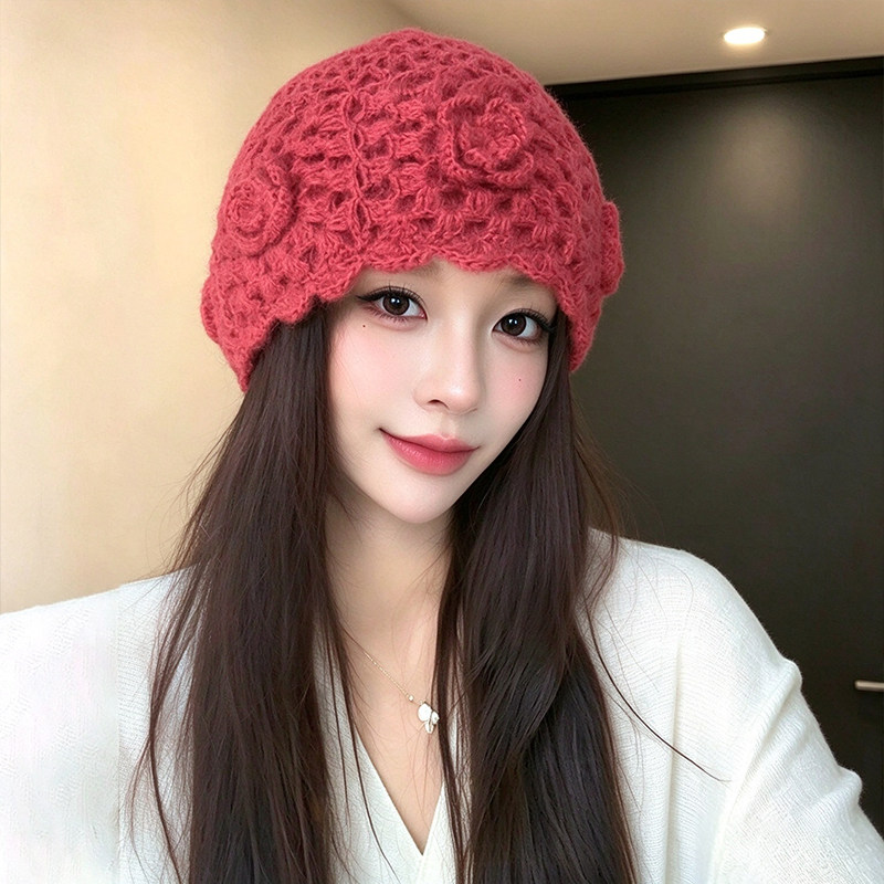 冬季女双层钩花保暖显脸小针织帽