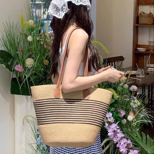 大容量条纹编织包女夏季新款单肩包海边沙滩托特包百搭菜篮子包包