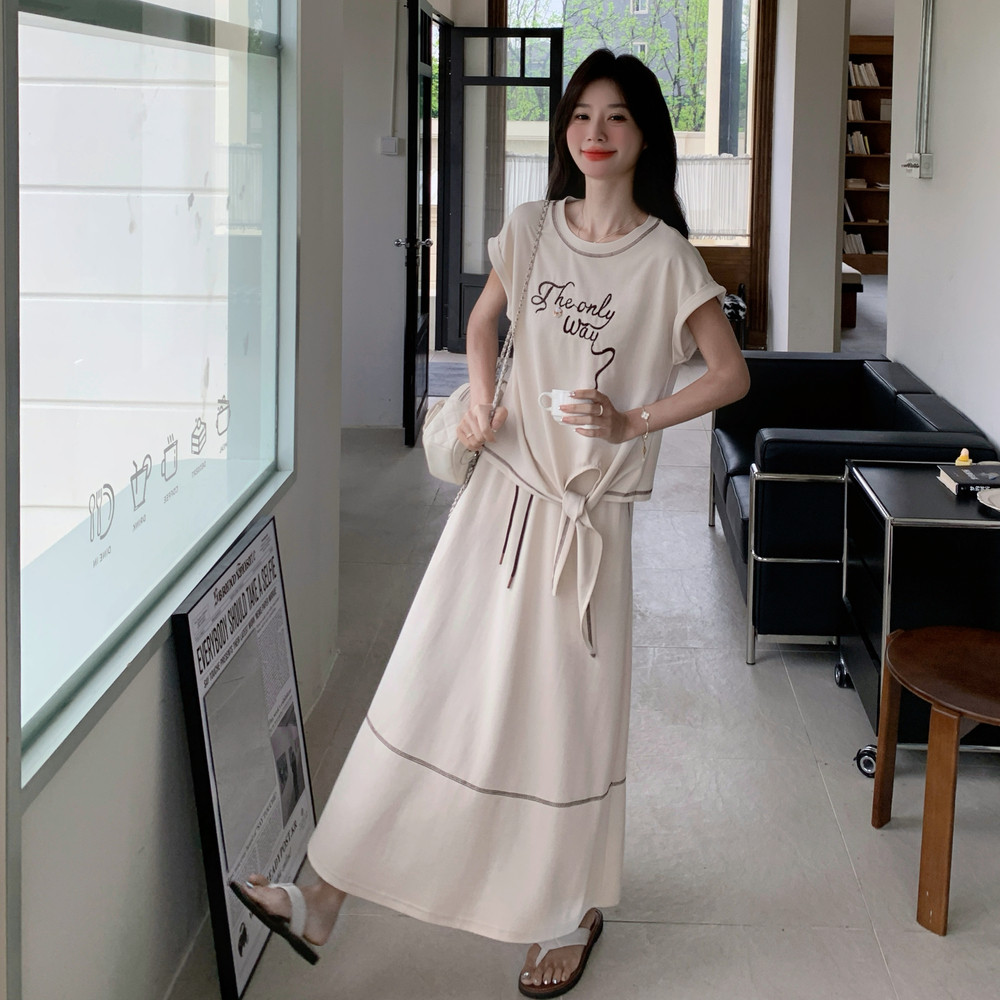 夏季减龄一整套穿搭女2025新款简约大气短袖T恤半身裙休闲两件套,女装套装/套裙,茜茜公主