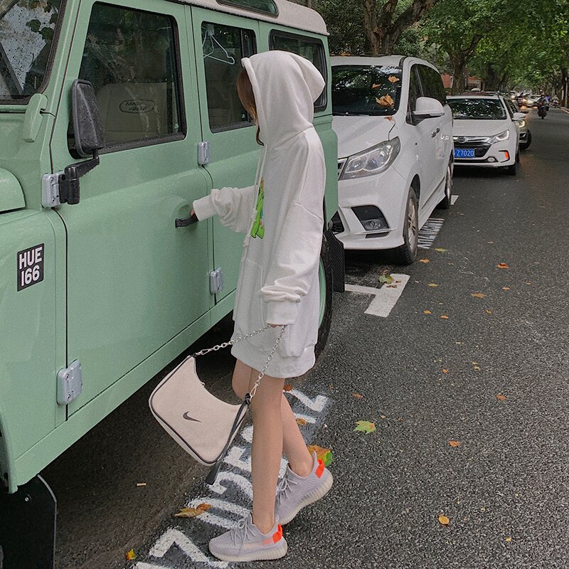 现货！2021新款加长韩版宽松卫衣166-8827P85控158白色，女装卫衣/绒衫，茜茜公主