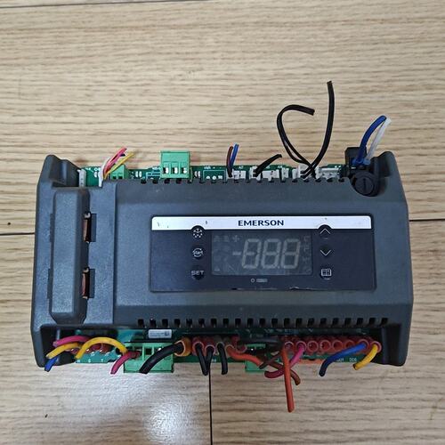议价EMERSON控制器XCM25DXCM25XCM25C