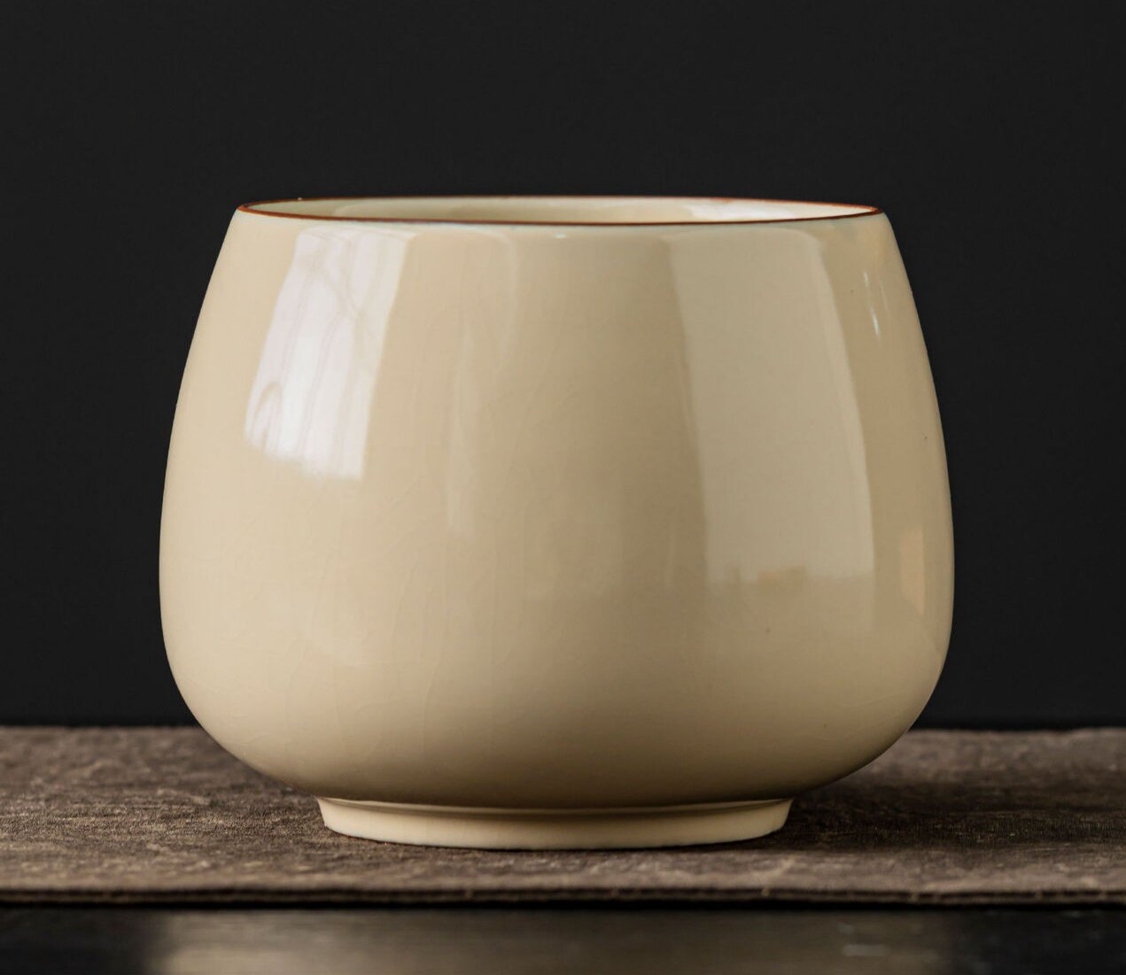 创意陶瓷烟灰缸高级感大码 家用客厅桌面多功能果皮垃圾艾灸灰缸