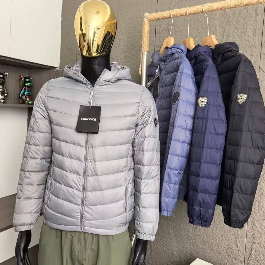 轻薄有型男士时尚休闲羽绒服