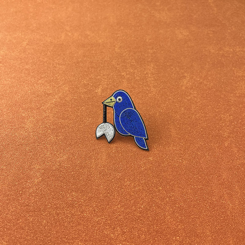 印度丝手工刺绣进口服饰章 乌鸦叼肉图案胸针现货 包邮