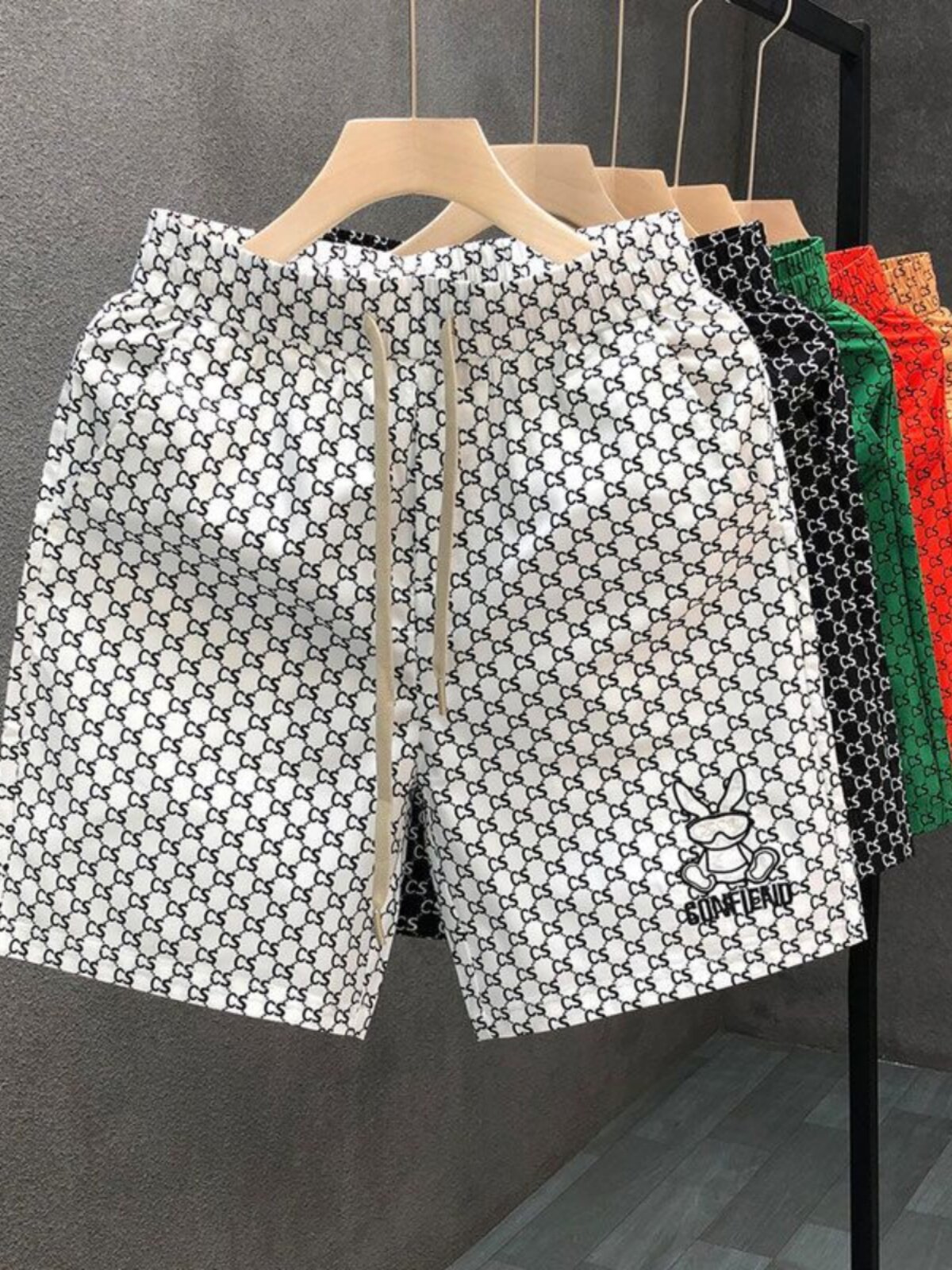 고품질 문자 인쇄 반바지 남성 여름 얇은 5부 바지 2024 새로운 남성 고급 유럽 중간 길이 바지