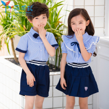 Mùa hè học sinh tình yêu màu đỏ cotton ngắn tay đồng phục học sinh phù hợp với mẫu giáo dễ thương vườn dịch vụ lớp dịch vụ thể thao tùy chỉnh quần áo sành điệu cho be gái