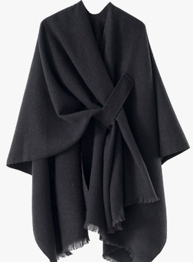 Add a bar to imitate a shawl style warm cloak for the outer