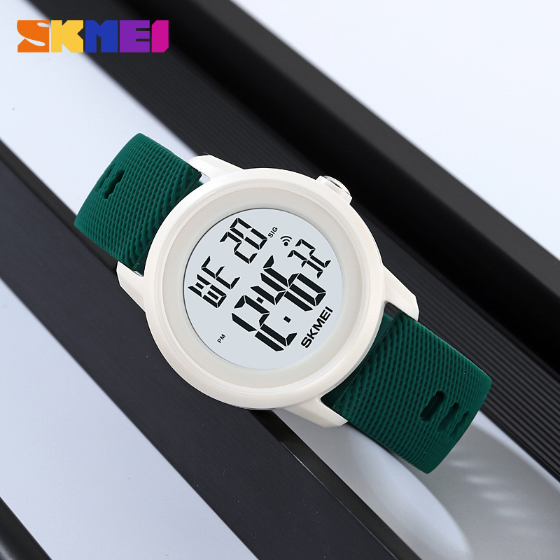 时刻美东南亚跨境多功能运动手表