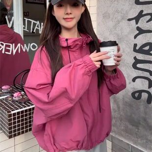 冲锋衣外套女短款春季2025新款韩版连帽时尚宽松高级感小个子上衣