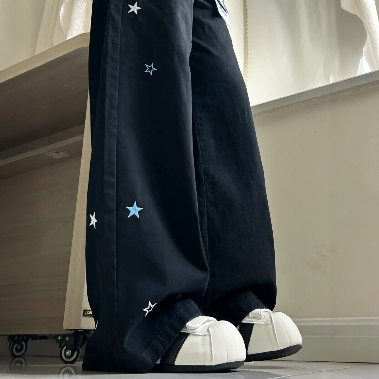 黑色星星刺绣阔腿牛仔裤女春季新款大码胖mm宽松显瘦设计感直筒裤