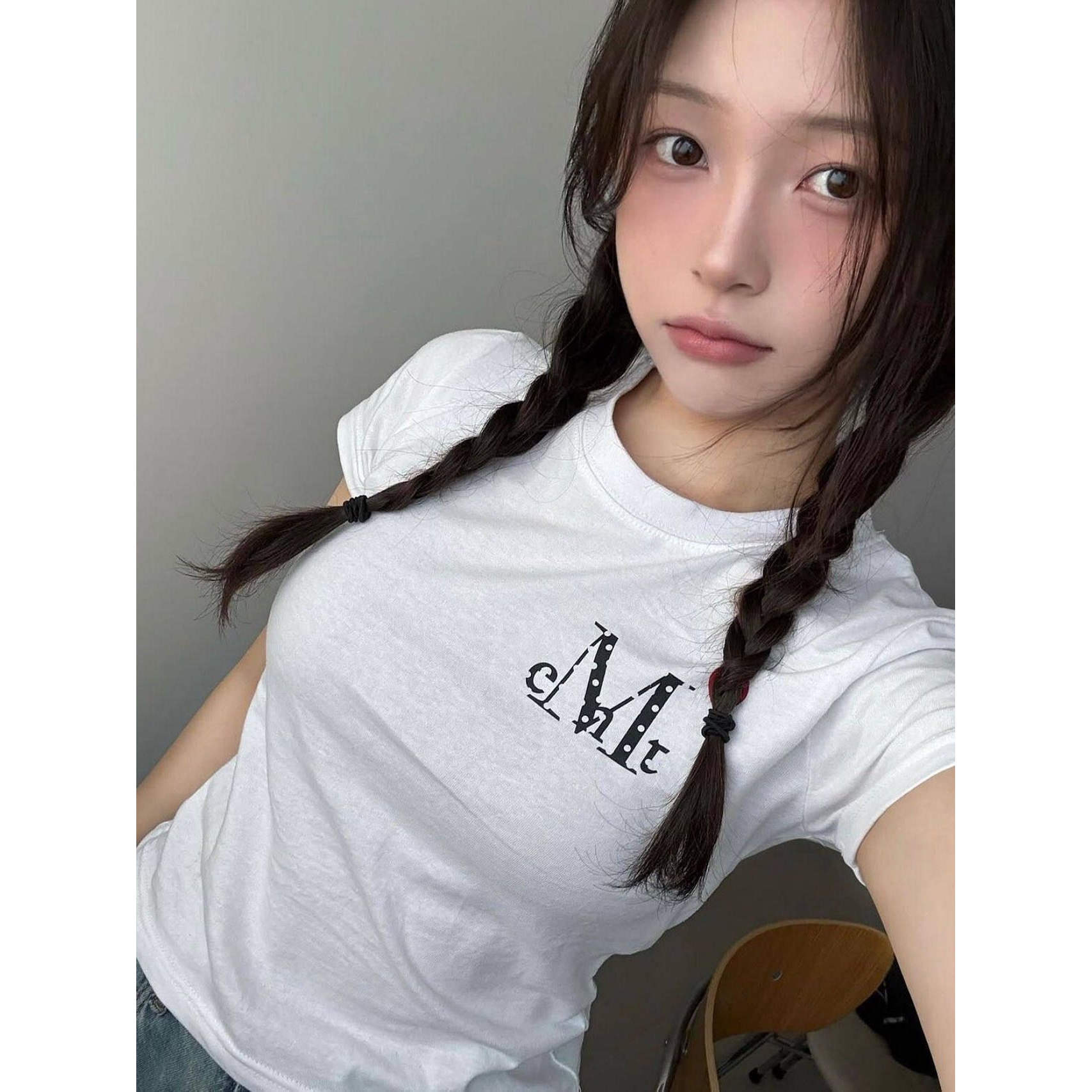 高腰短款上衣女波点点缀英文侧边红心印花小个子拉长比例通勤小衫