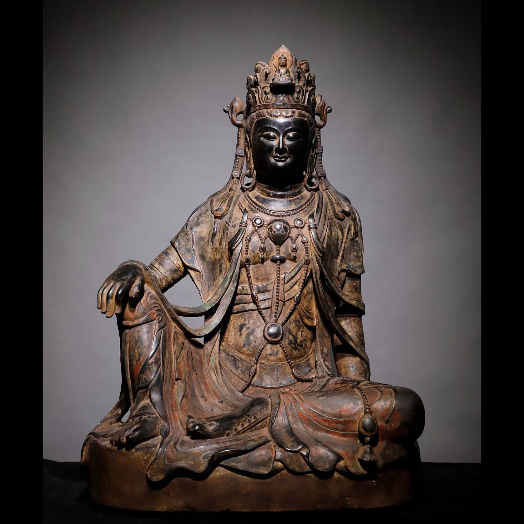 石雕仿古复古宋代青石彩绘观音菩萨佛像造像坐佛摆件做旧摆放佛堂