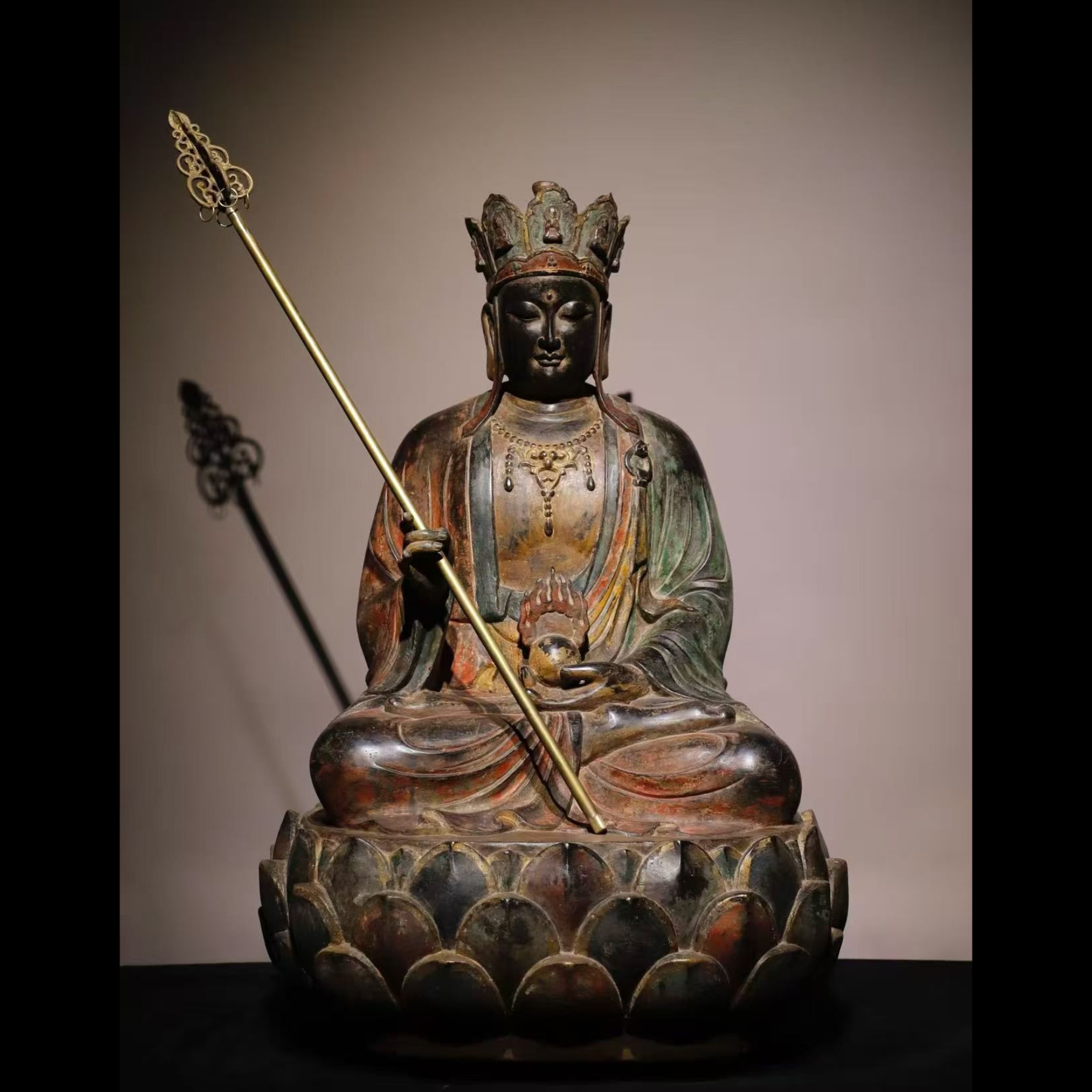 石雕复古仿古明代青石彩绘地藏王菩萨佛像造像坐佛摆件做旧摆放