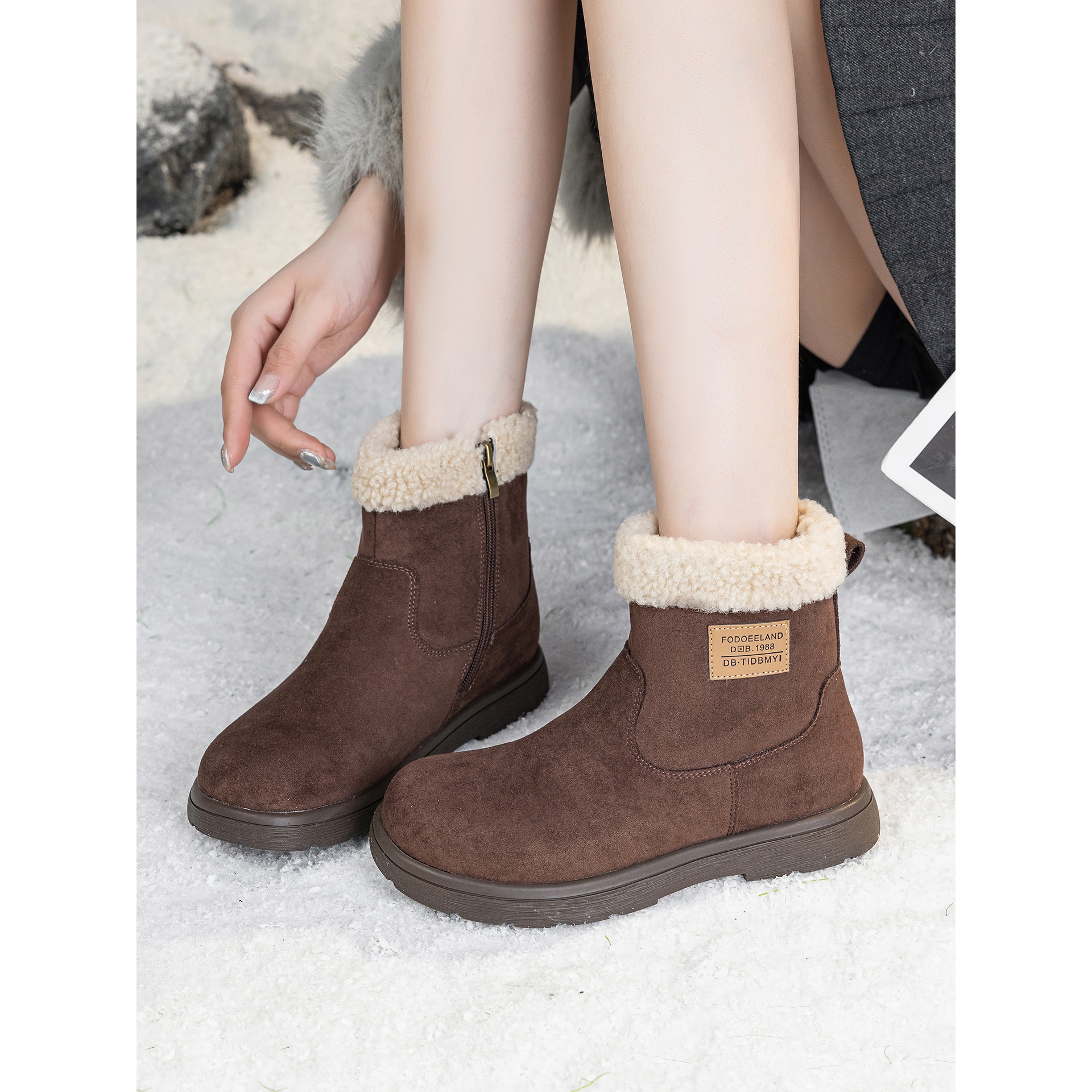 中筒雪地靴女2025新款冬季毛毛棉鞋加绒加厚时尚保暖短靴软底防滑