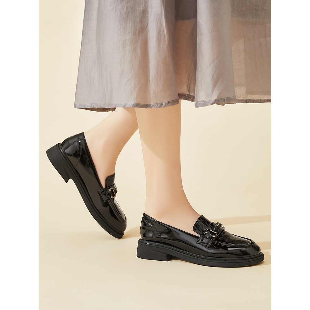 黑色乐福鞋女款2025新款秋季英伦风粗跟单鞋通勤职业工作鞋