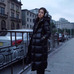 黑金鹅绒服高端加厚加长款情侣装男女同款秋冬保暖过膝连帽羽绒服