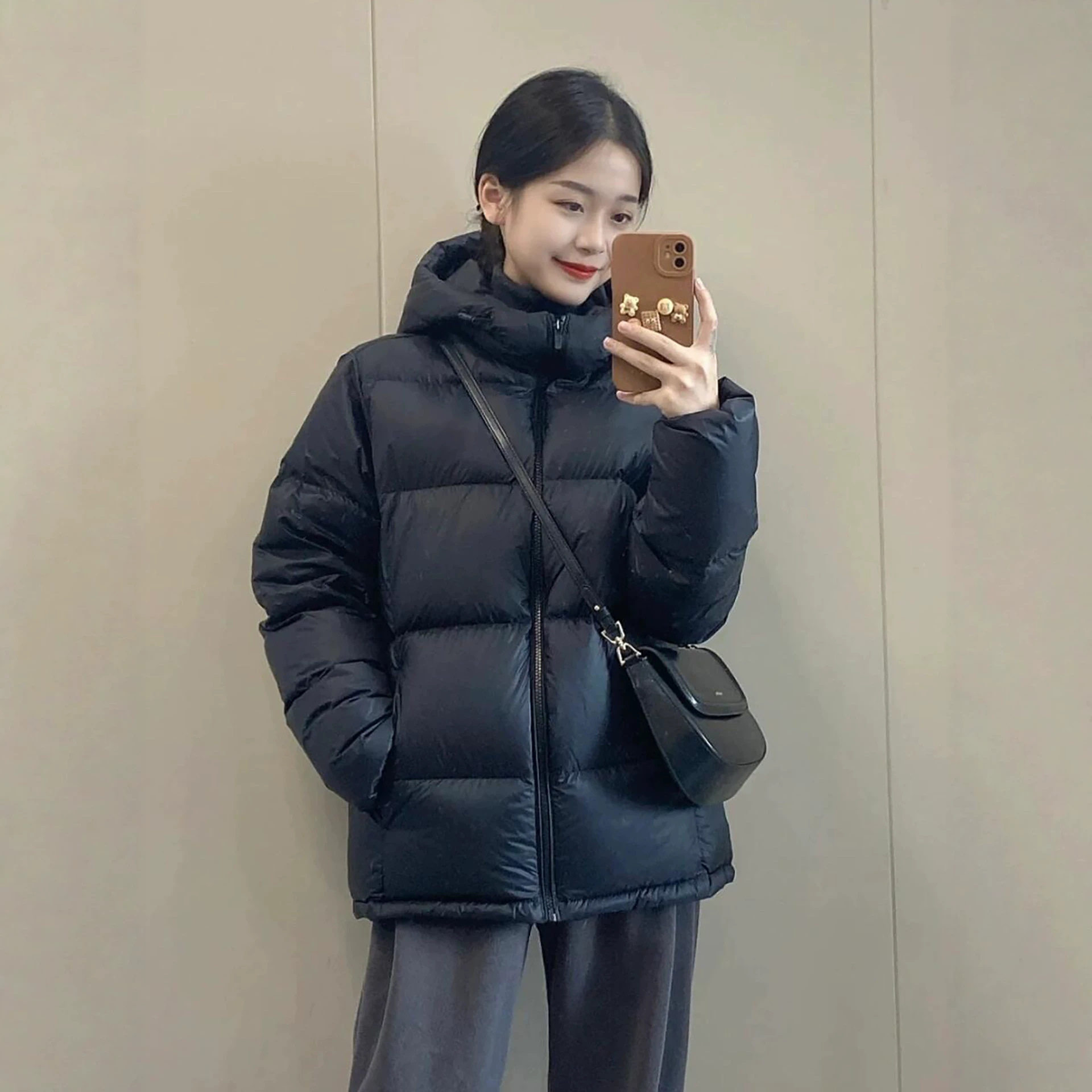 女短款加厚95白鸭绒连帽羽绒服