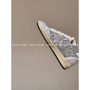 也太闪了吧 新品 女 cece 25ss银色星星亮片做旧脏鞋 coup