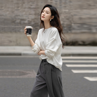 一线品牌撤柜清仓~开缝蝴蝶结卫衣女春季甜美风舒适圆领长袖上衣