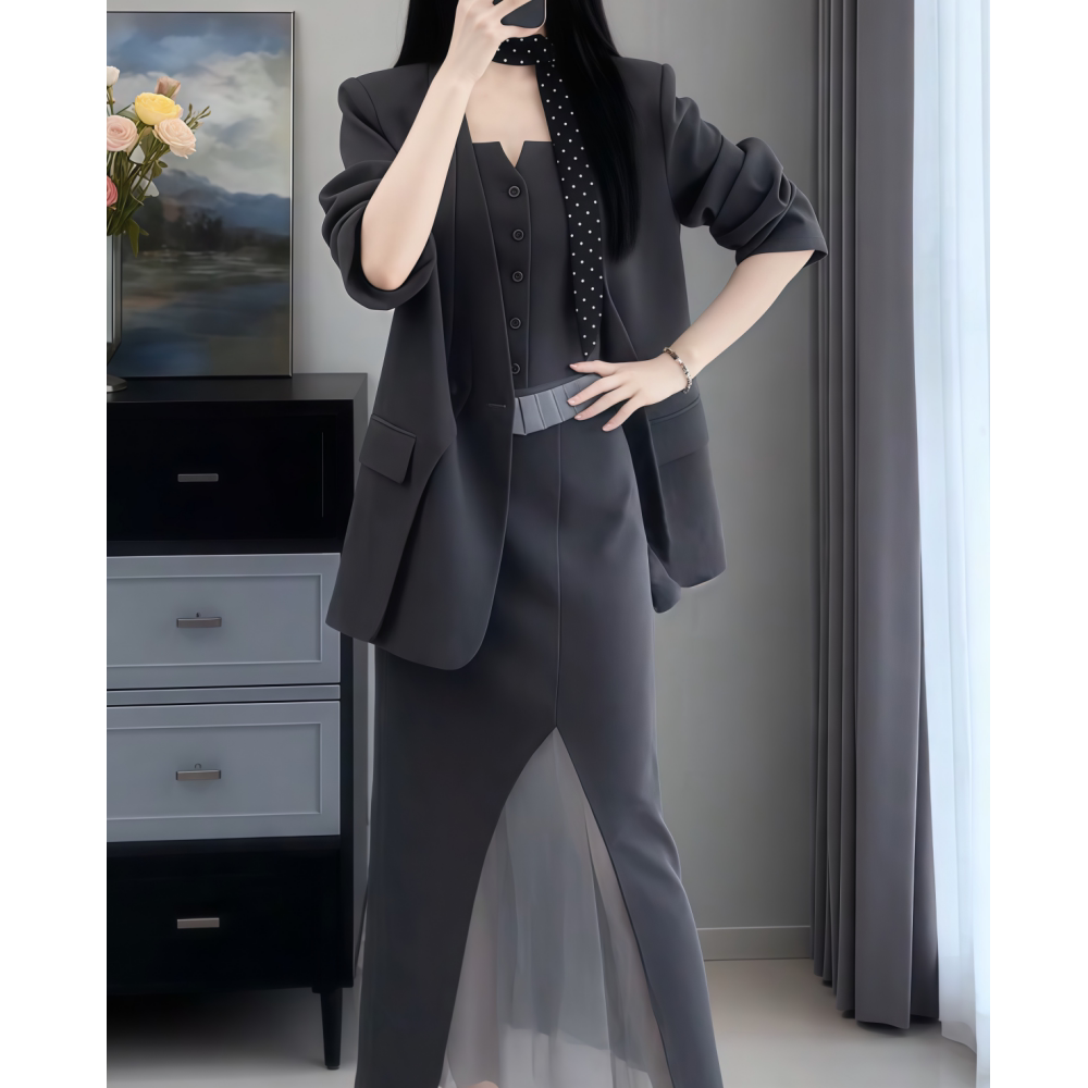 2026春夏新款时尚显瘦气质女士网红洋气三件套百搭款西装半裙套装