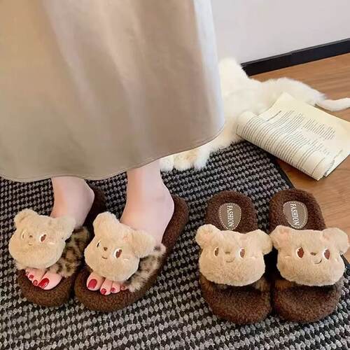 卡通个性减龄学生毛毛拖鞋女生秋冬季小熊拖鞋百搭厚底外穿棉拖鞋