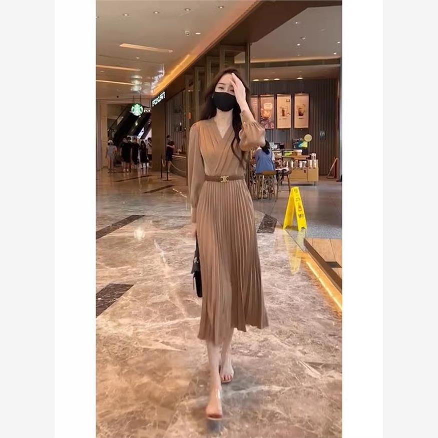 欧洲站春装女2024年新款茶歇法式气质女神范长裙高级感长袖连衣裙
