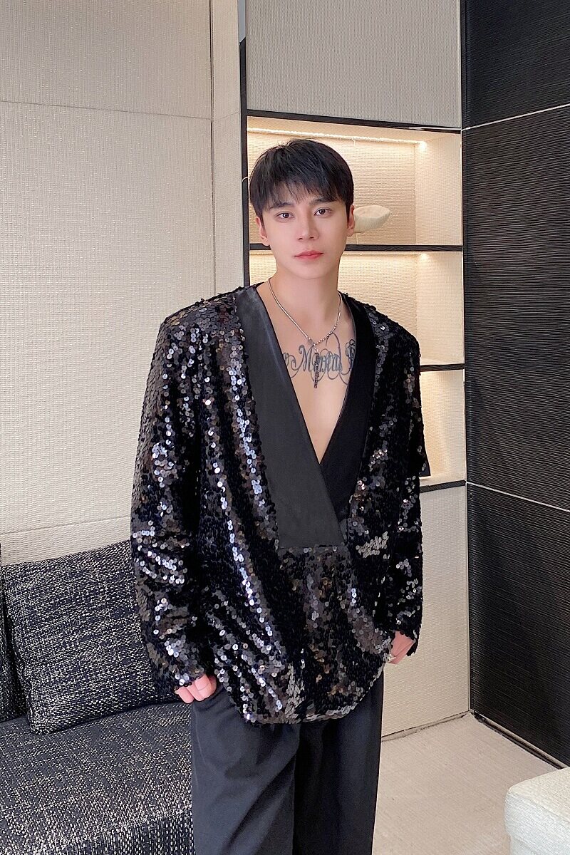 秋冬立体亮片缎面拼接套头V领西服外套潮流舞台演出服5243P175,男装西服,电商A246
