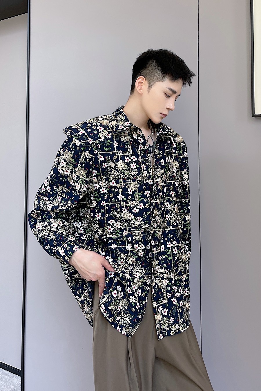 设计款重工艺镂空刺绣花卉时髦宽垫肩气质男长袖衬衣9701-P105,男装衬衫,电商A246