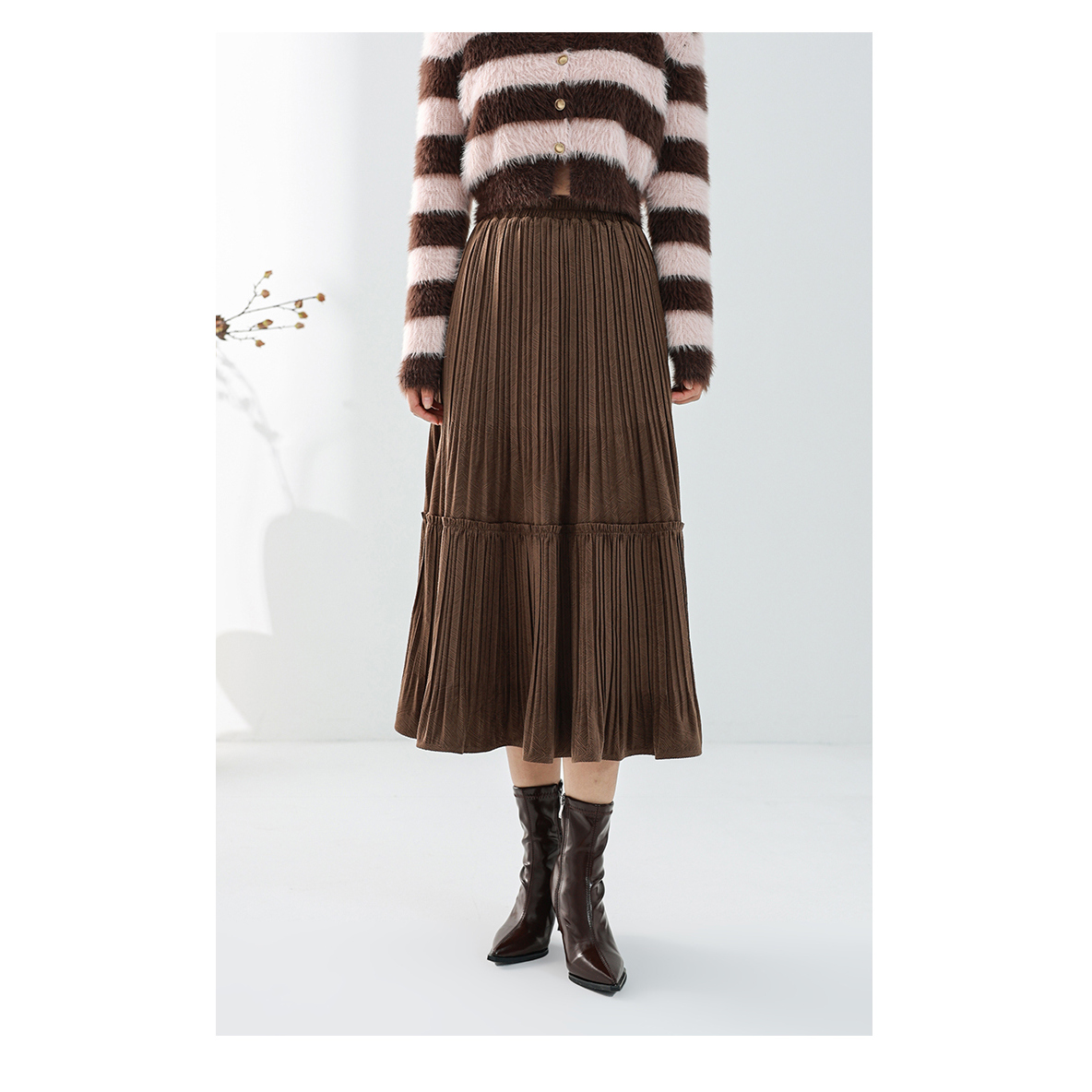 Mixblu麦斯兰专柜正品文艺范绒面百褶过膝长裙半身裙秋冬WXC26914