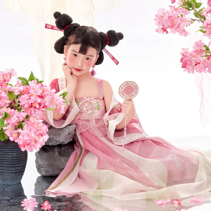 儿童cos汉服石矶娘娘哪吒闹海