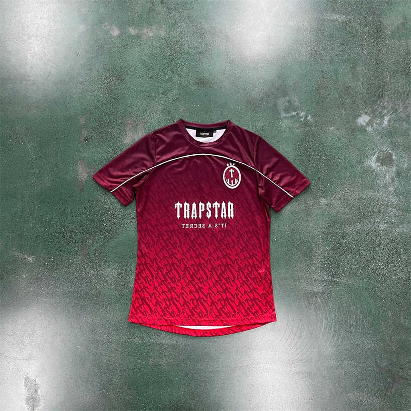 Trapstar通用足球T恤舒适