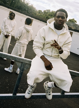 Corteiz 新款街头男女款字母白色发泡套装秋季休闲百搭卫衣长裤潮