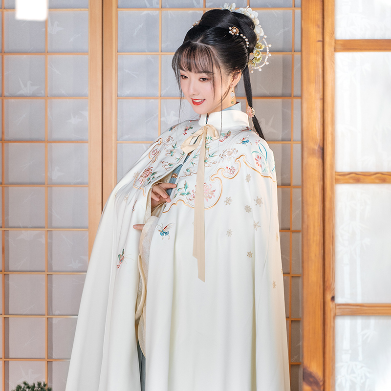 重回汉唐念春归汉服女正品原创绣花重工刺绣加绒加厚披风斗篷冬款