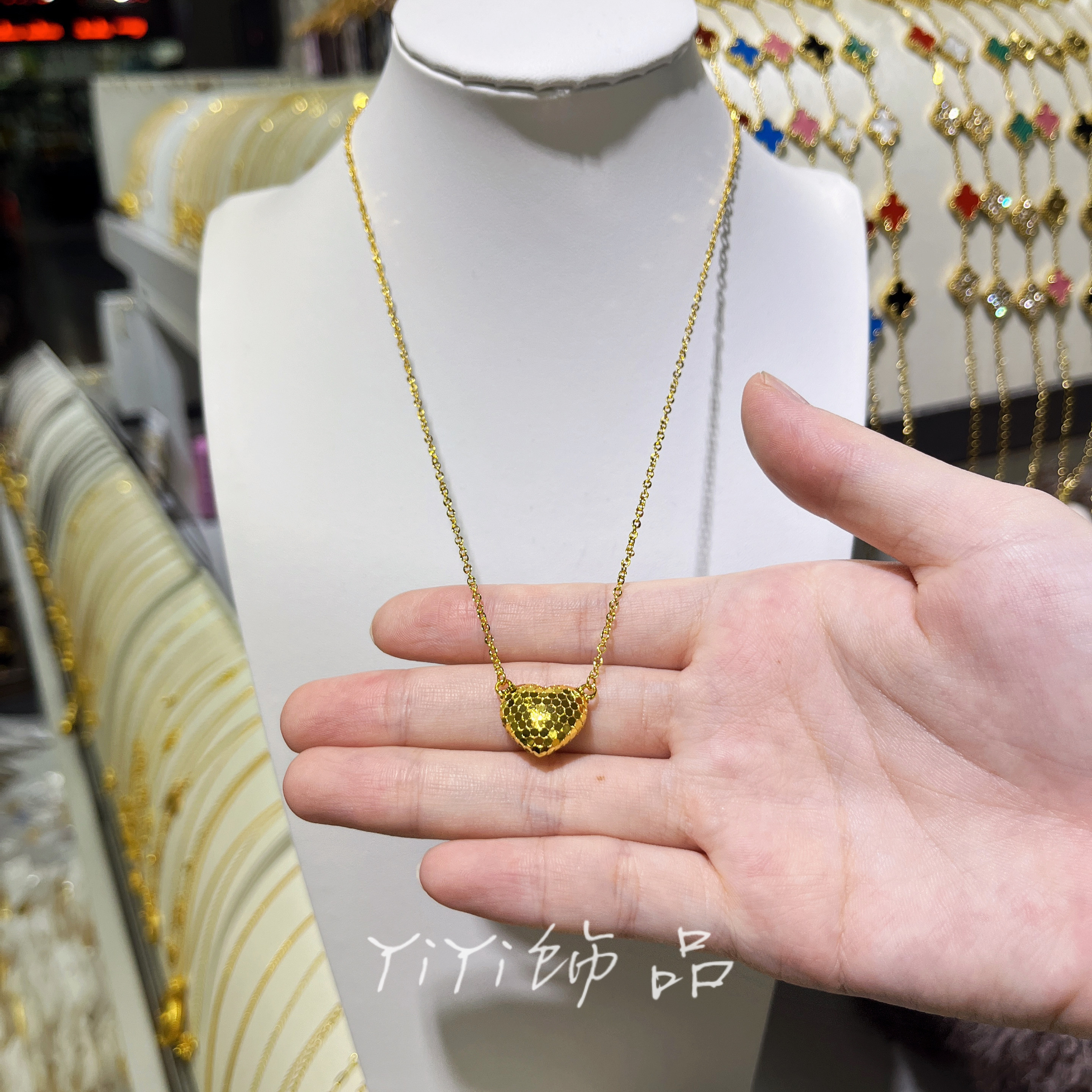 小红书爆款黄金色沙金不掉色爱心项链女怦然心动锁骨链送女友礼物