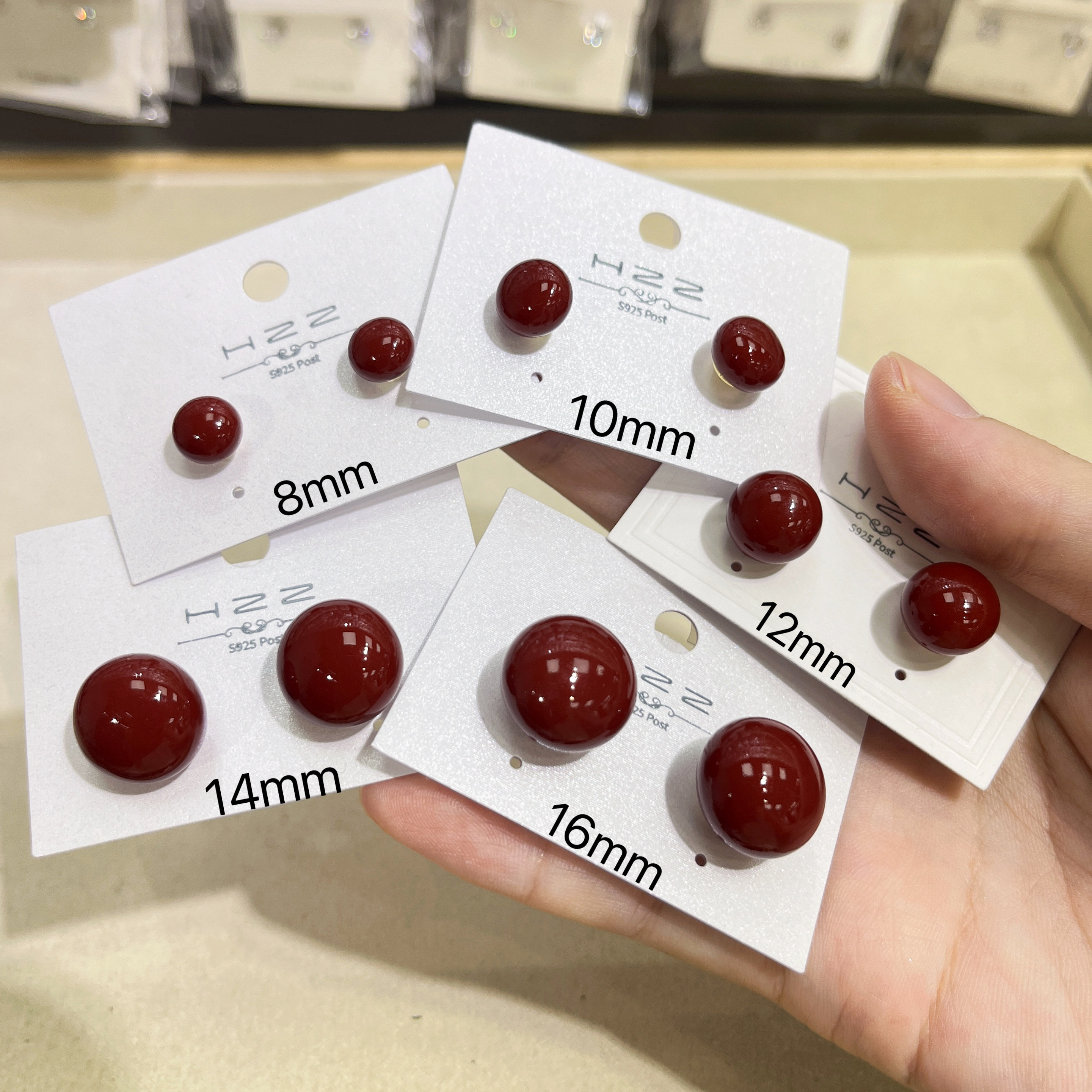 法式过年复古车厘子酒红色简约气质925银针耳钉女扁圆馒头珠耳饰,饰品/流行首饰/时尚饰品新,耳钉,淘宝优惠券,粉丝福利购,淘宝优惠卷