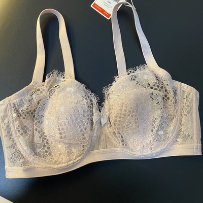 曼80D粉蕾丝小耳朵大胸显小3/4杯软钢圈调整型20841041