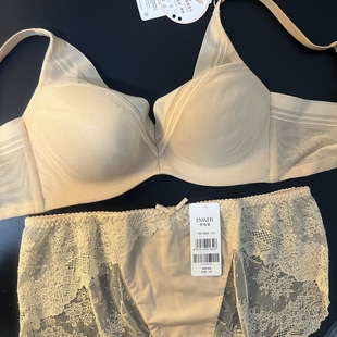 伊75A 75B肤大透气孔上薄下厚超聚拢细沙无痕10811018