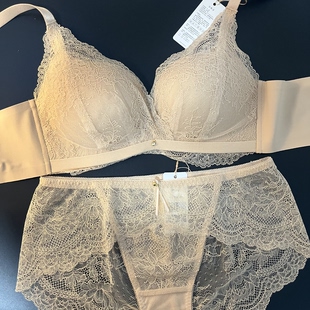 伊75B 80B肤超强聚拢加厚大透气孔无钢圈调整型10811049 75C