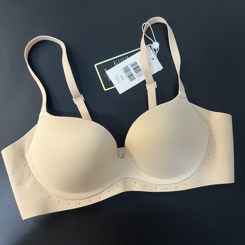 曼70B75A75B光面肤3/4杯软钢圈一体杯无痕三排扣小显大20812235