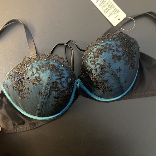 伊70B 75C立体杯薄款舒适性感美胸线软钢圈双排扣