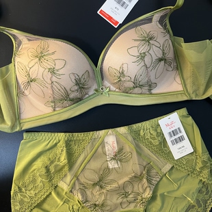 曼75B超聚拢上薄下厚一体杯软钢圈调整型三排扣套装 20812383