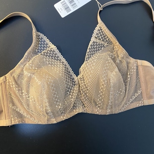 伊75B 80B显小舒适小耳朵软钢圈无痕调整型双排扣10841024